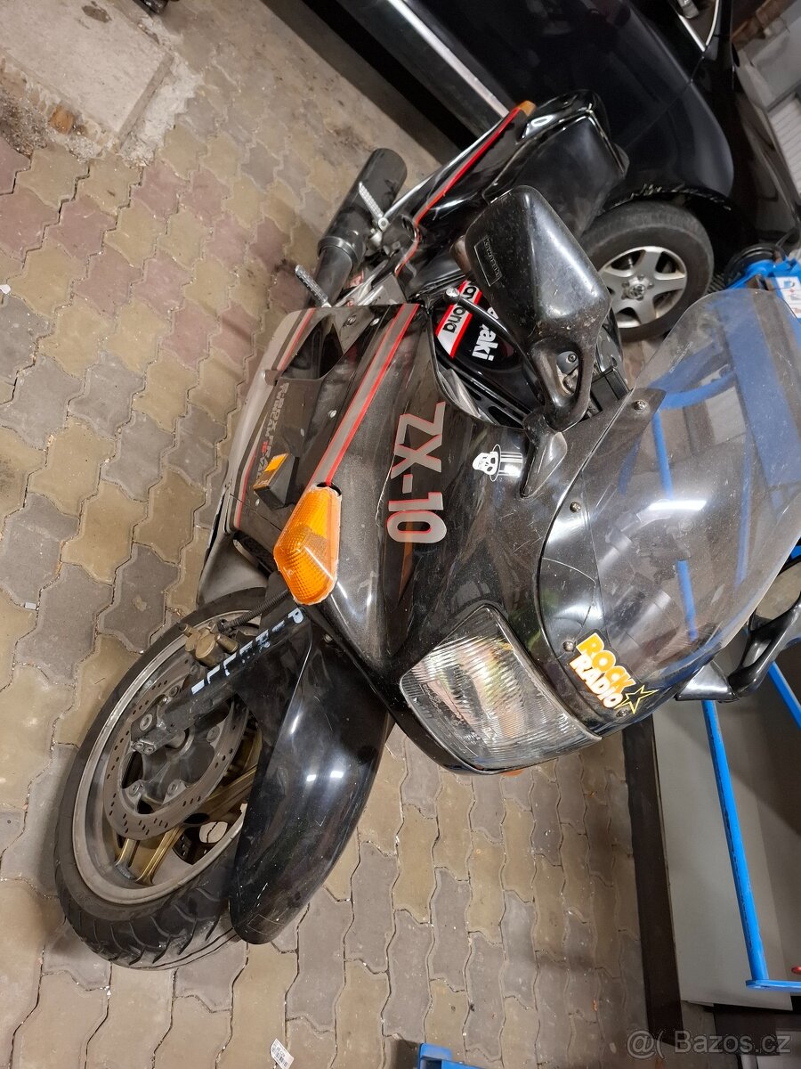 Kamarádi ZX 10