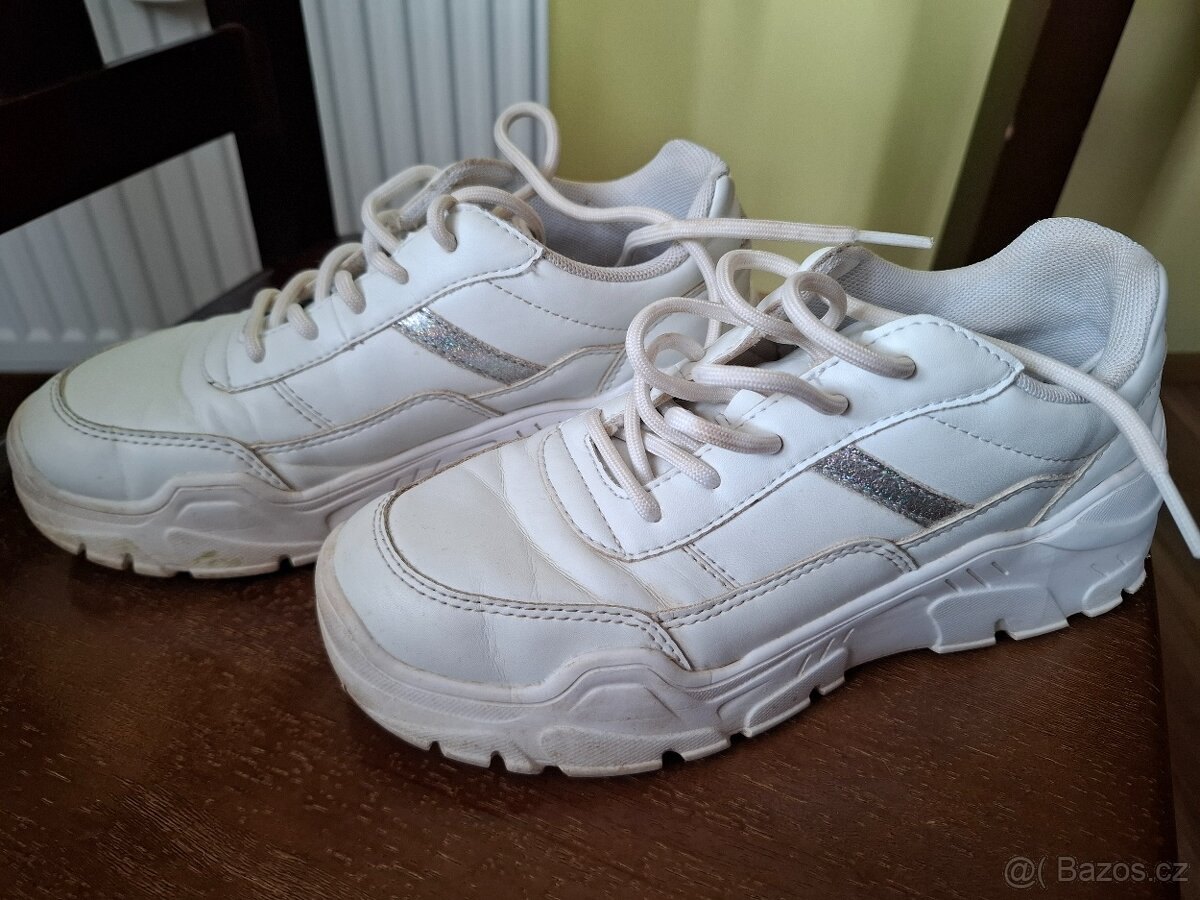 Dívčí botasky vel. 36