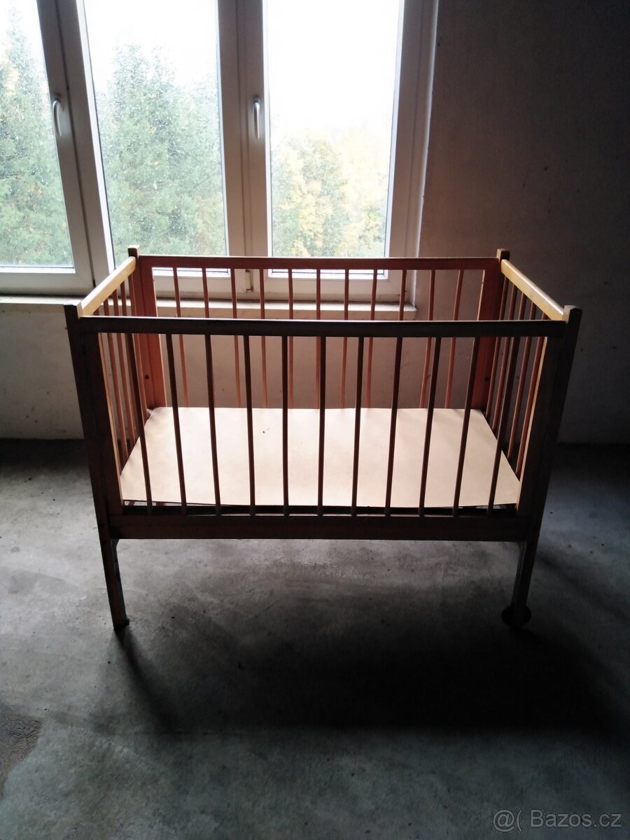 Dětská postýlka