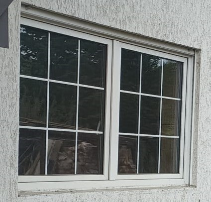 v důsledku výměny plastových oken