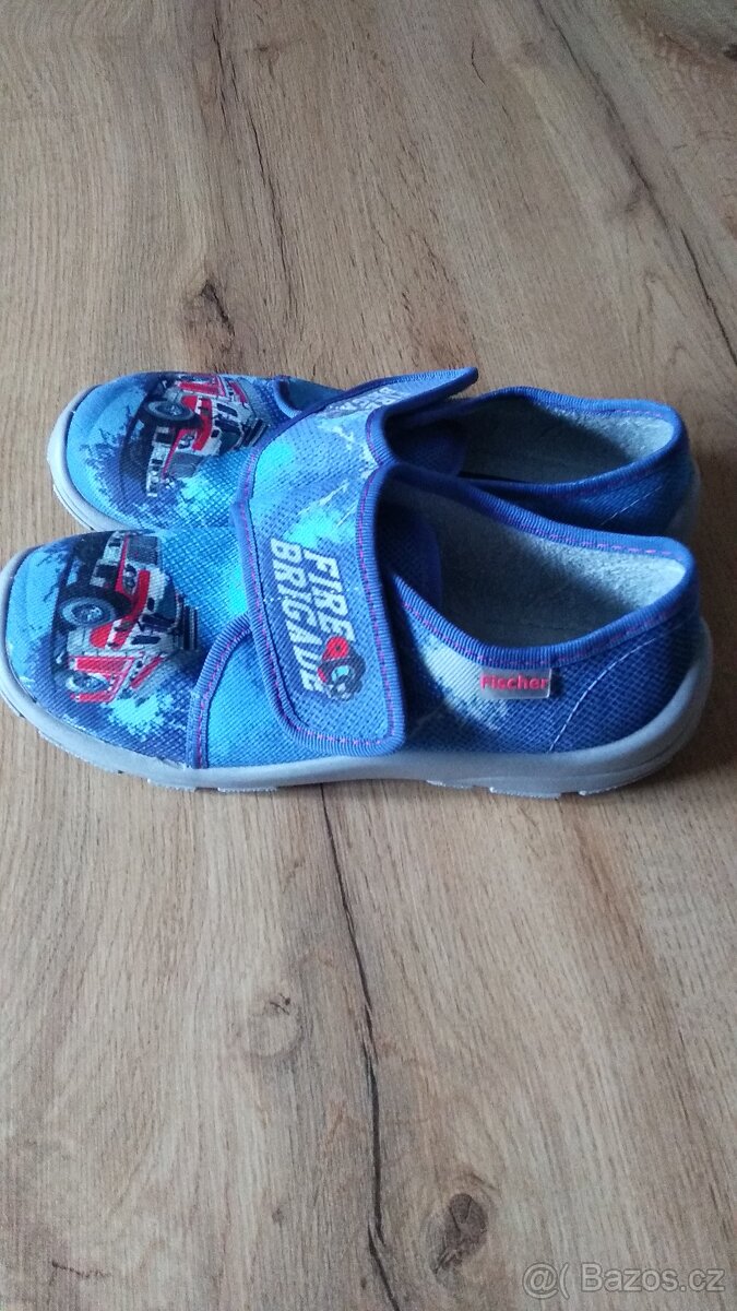 Chlapecké přezůvky