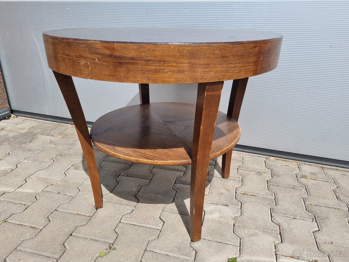 Oválný retro stolek