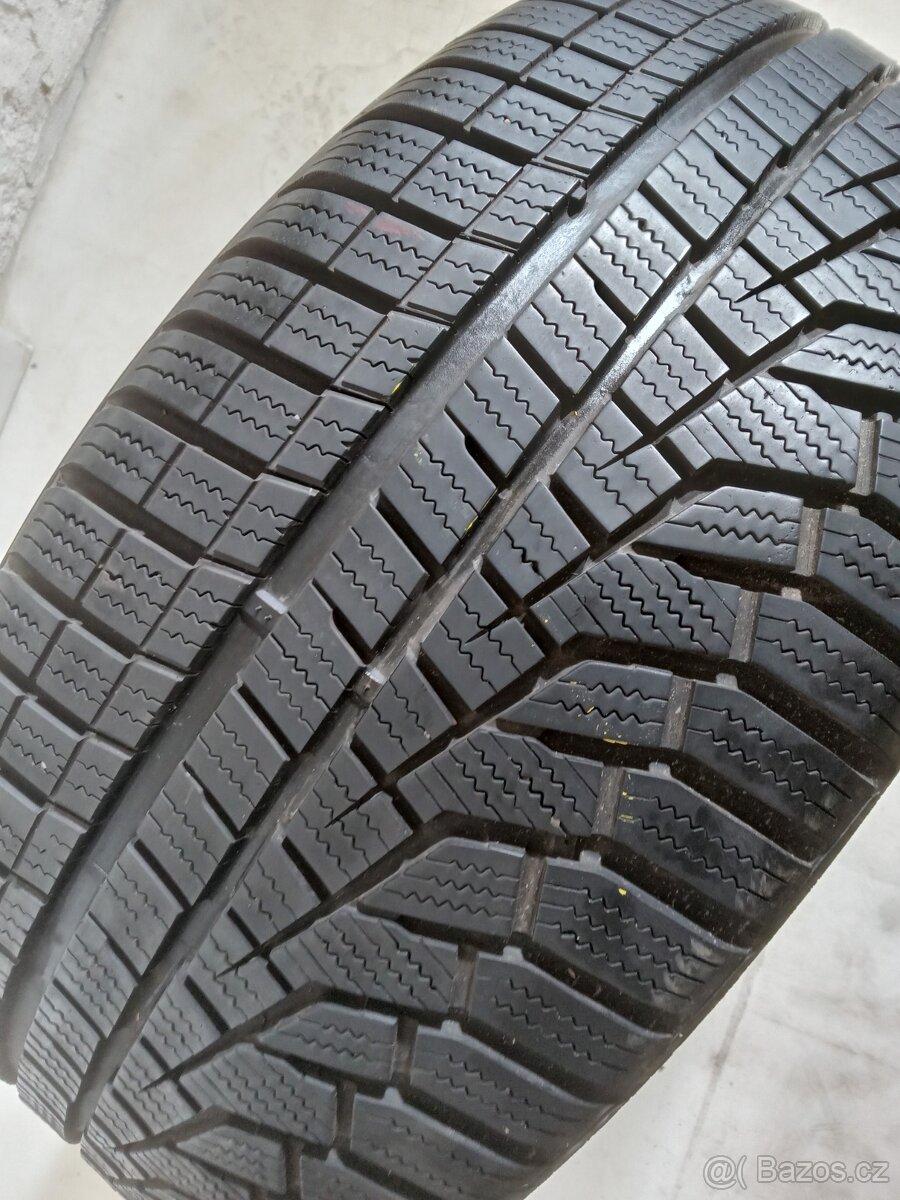 ❄️215/40 R17 Hankook Zimní pneumatiky❄️
