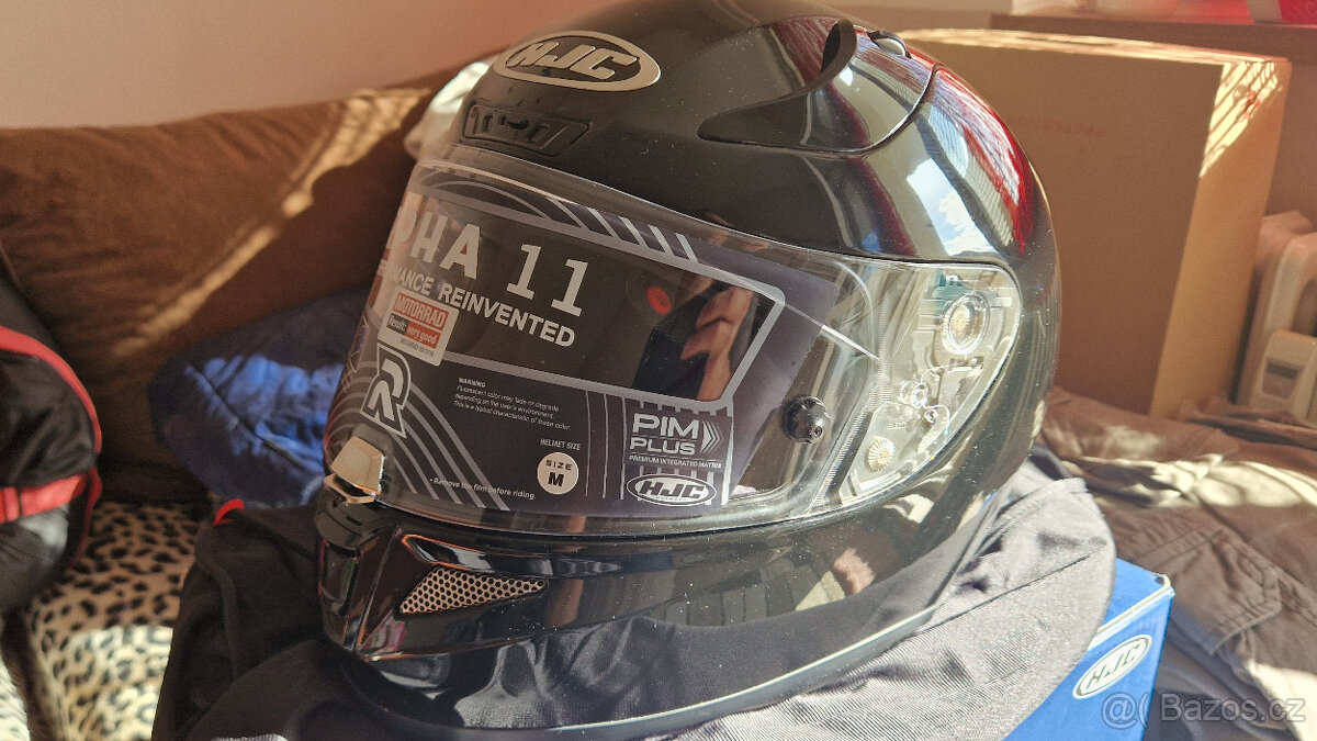HJC RPHA 11