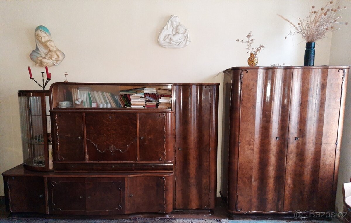 Historický nábytek