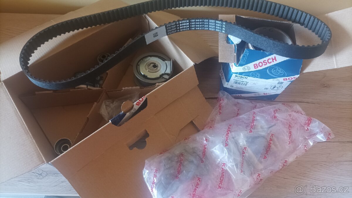 Nová rozvodová sada, řemen + vodní pumpa BOSCH + řetěz