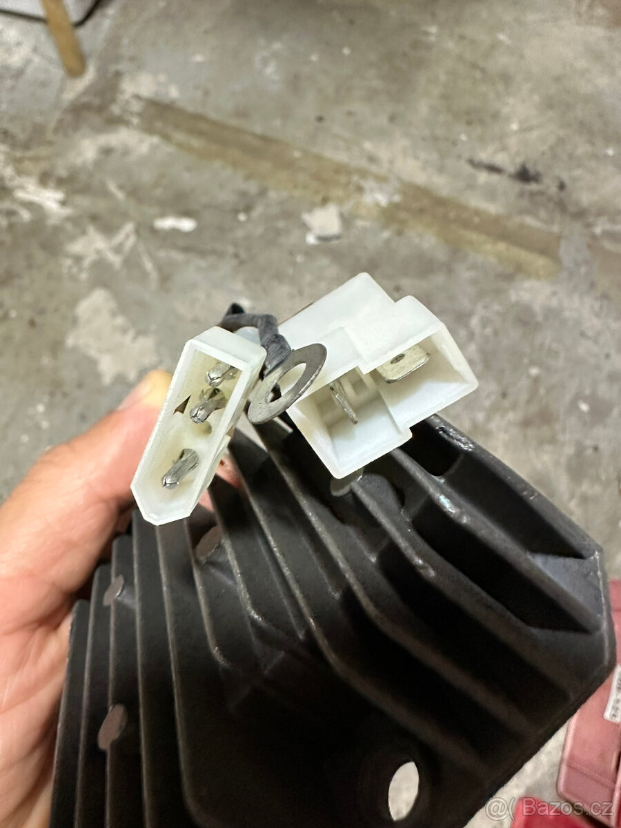 Regulátor dobíjení Apilia Pegaso 650 BMW F650