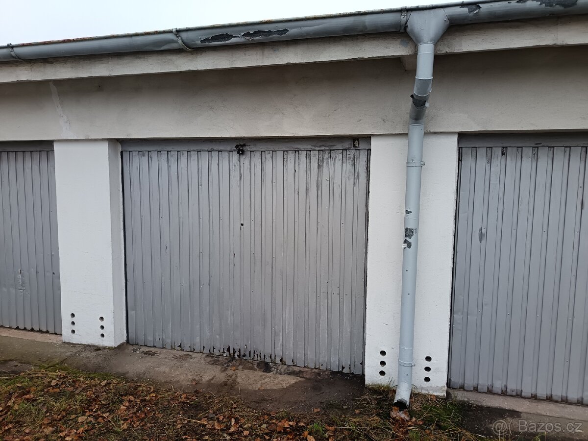 Pronájem garáže HK