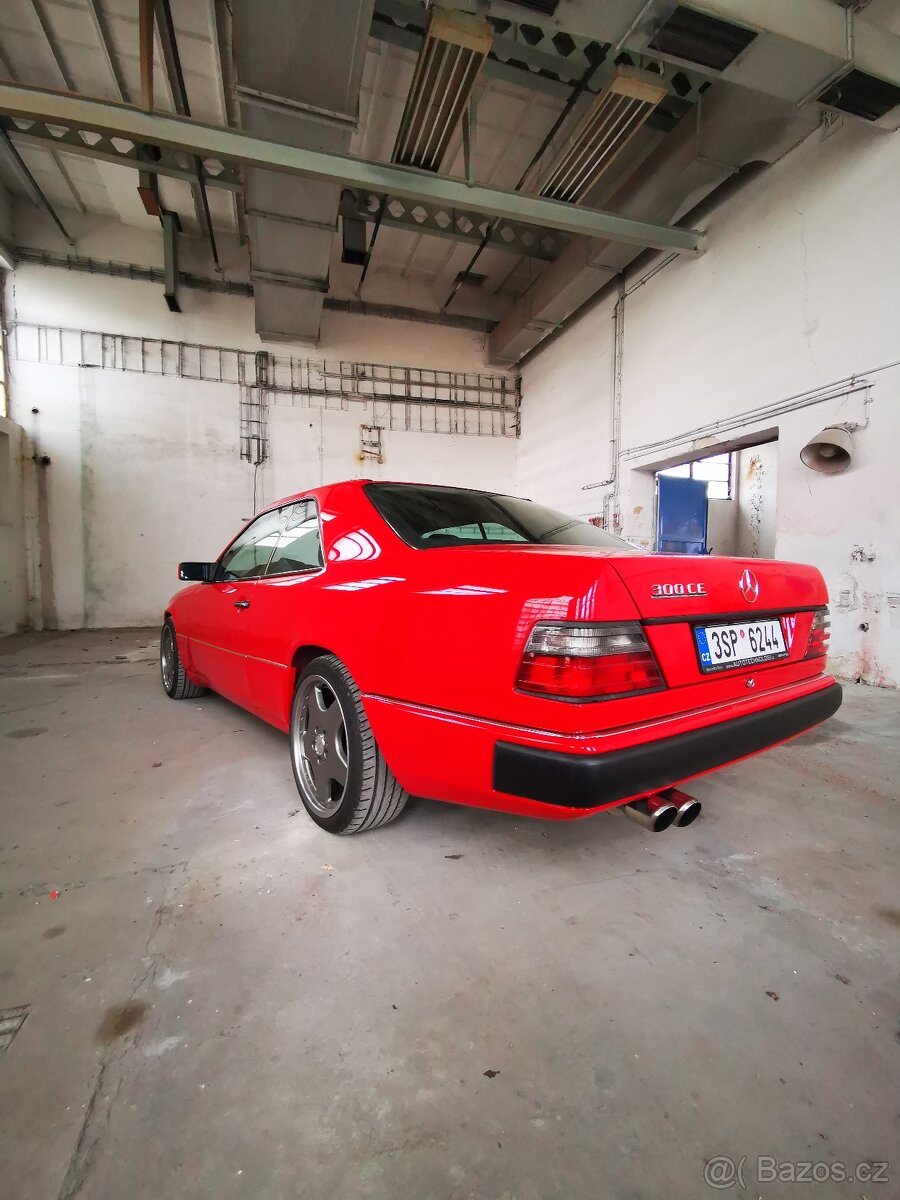 Mercedes W124 E300C