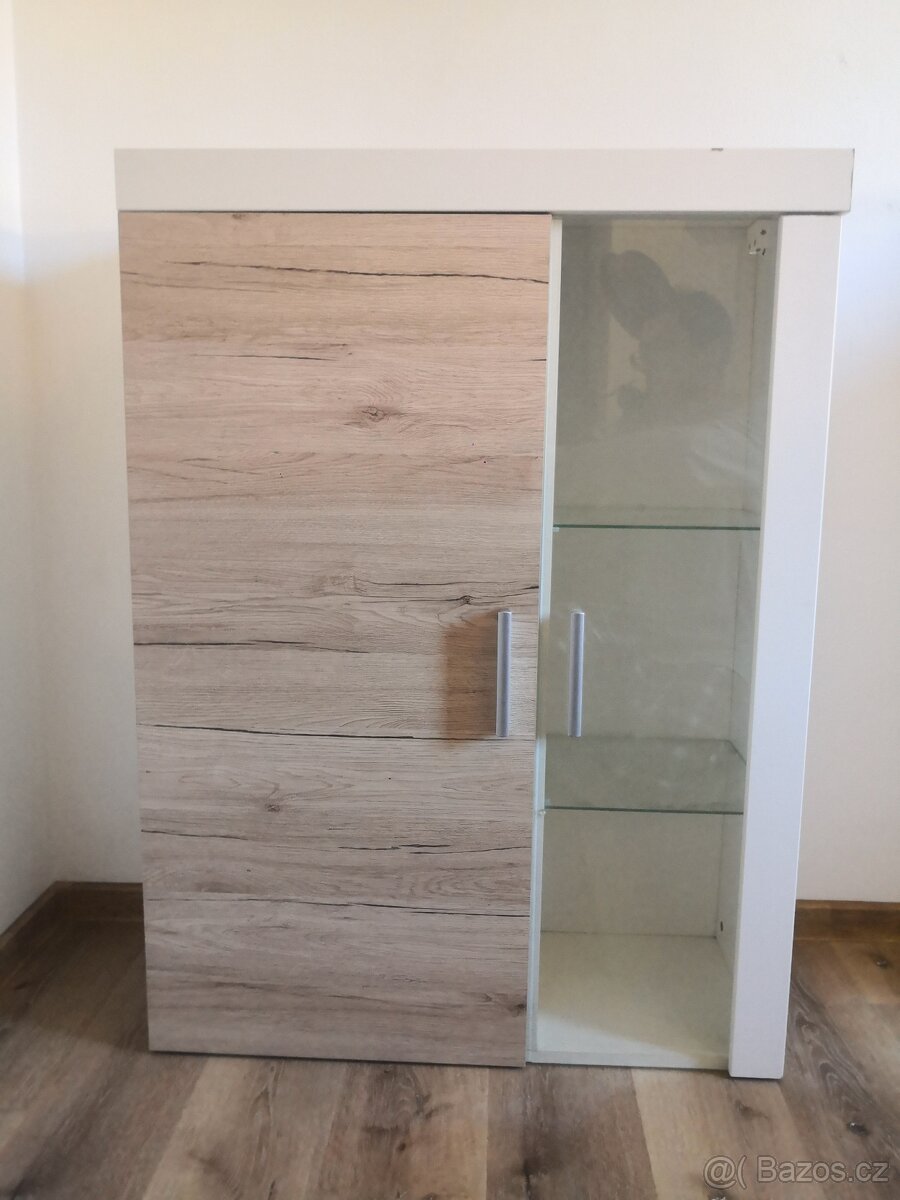 Obývací TV stěna (3 skříňky + police)