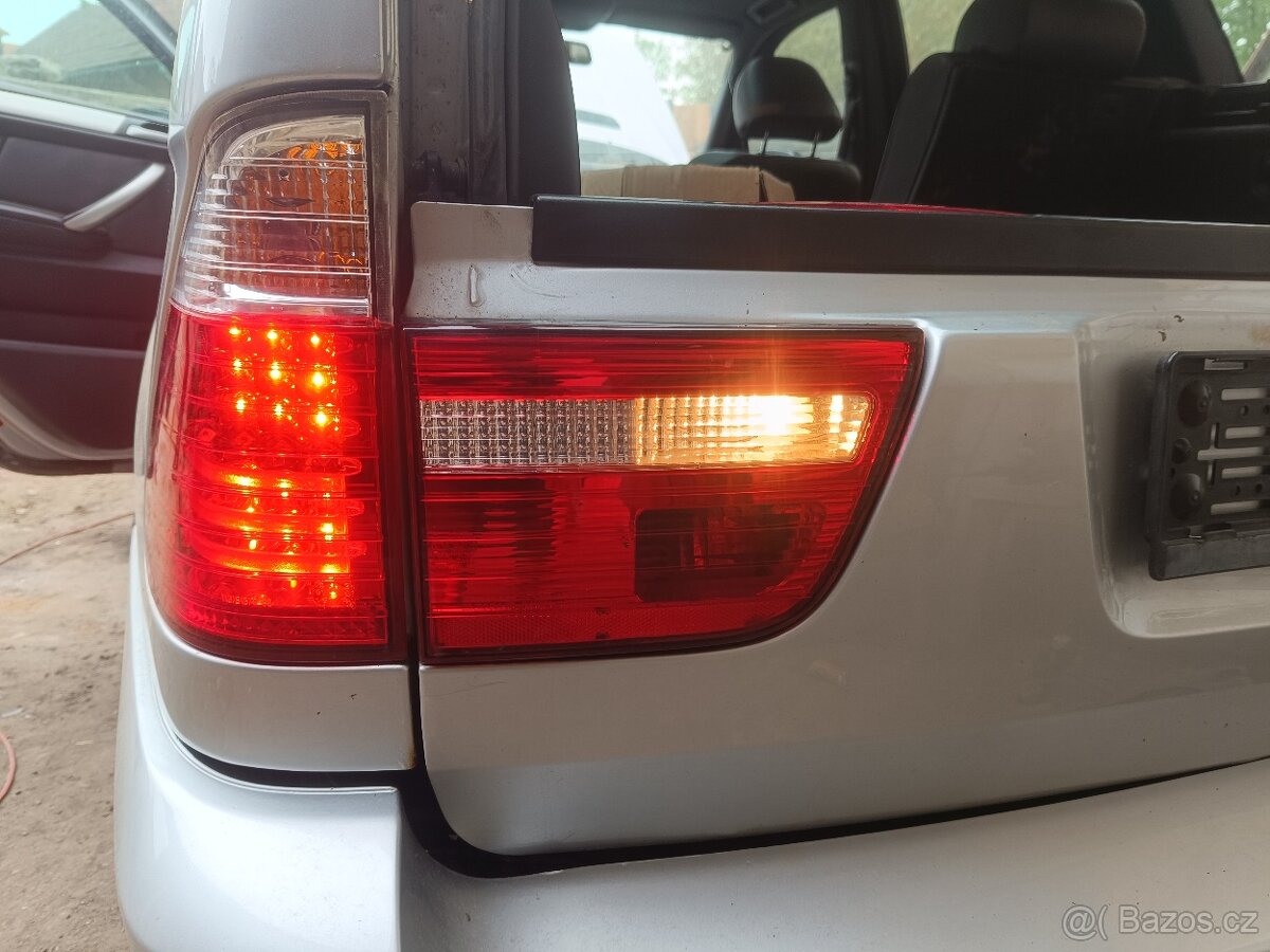Zadní světla BMW X5 e53