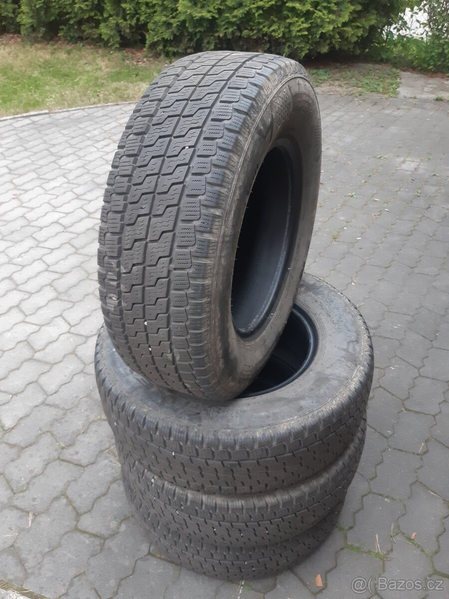 225/70 R15C celoroční dodávkové pneumatiky NEXEN