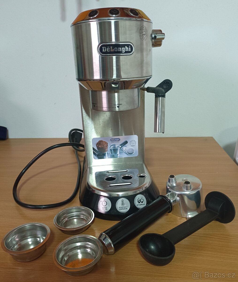 Pákový kávovar DeLonghi