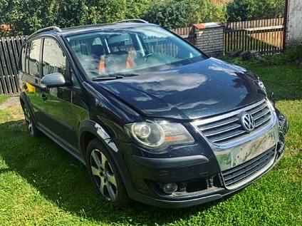 Vůz na náhradní díly VW Touran 1T2 Cross FL 07 BLS JYK LC9X