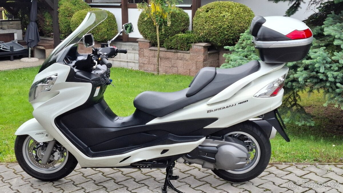 Suzuki Burgman 400 - r. 2011, najeto 42.318 km