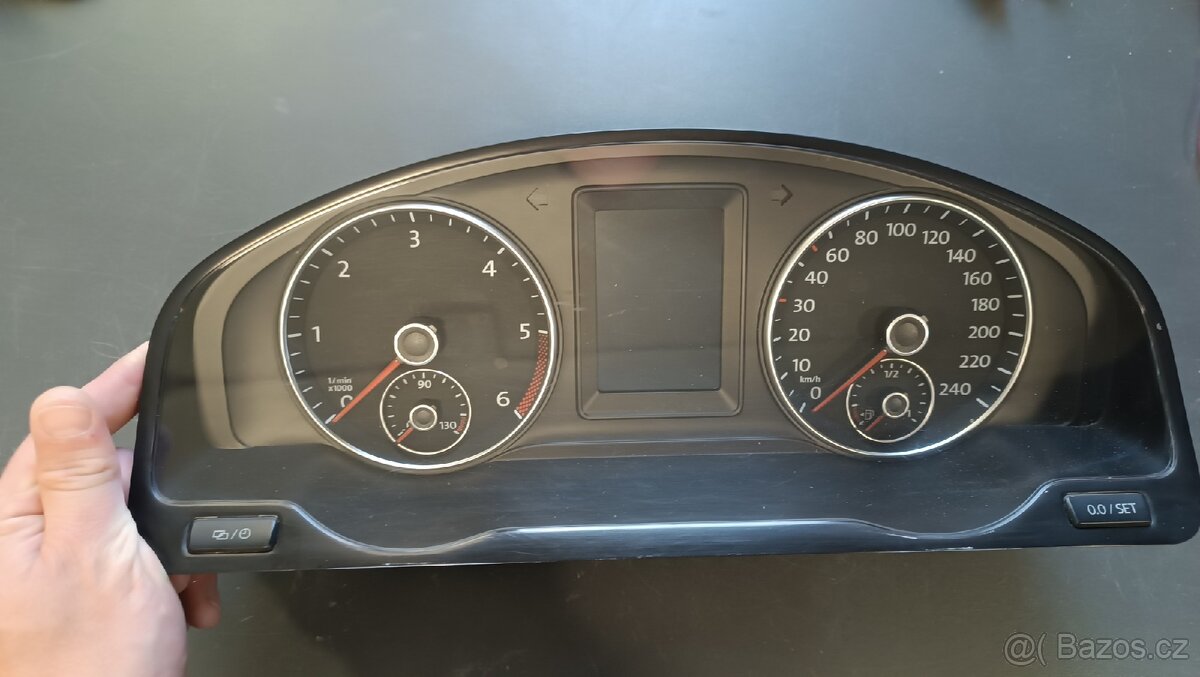 VW Multivan T5 Budiky maxidot