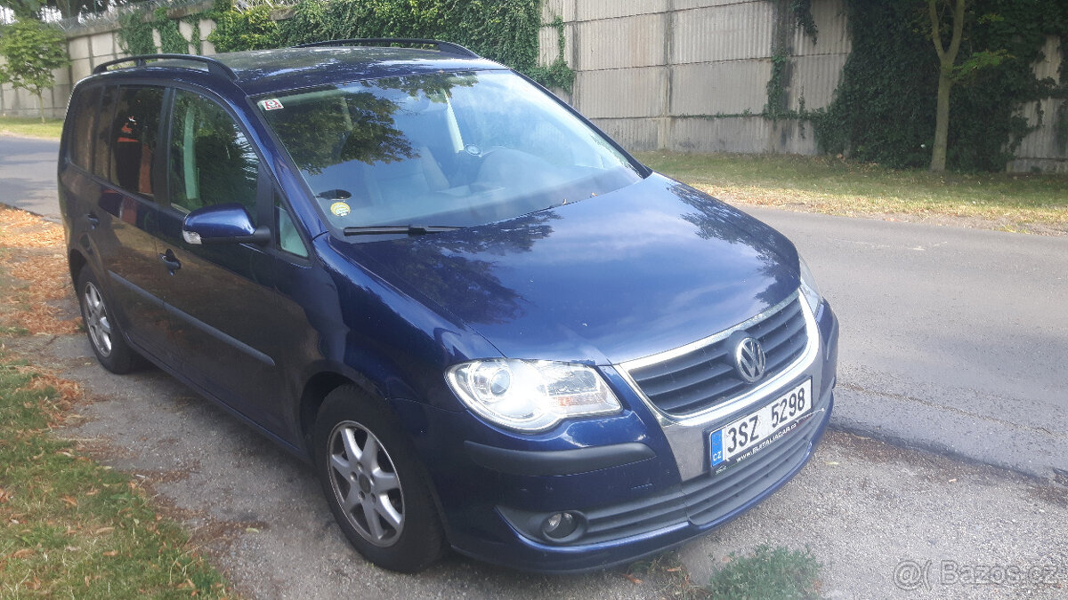 VW Touran 1.6 i