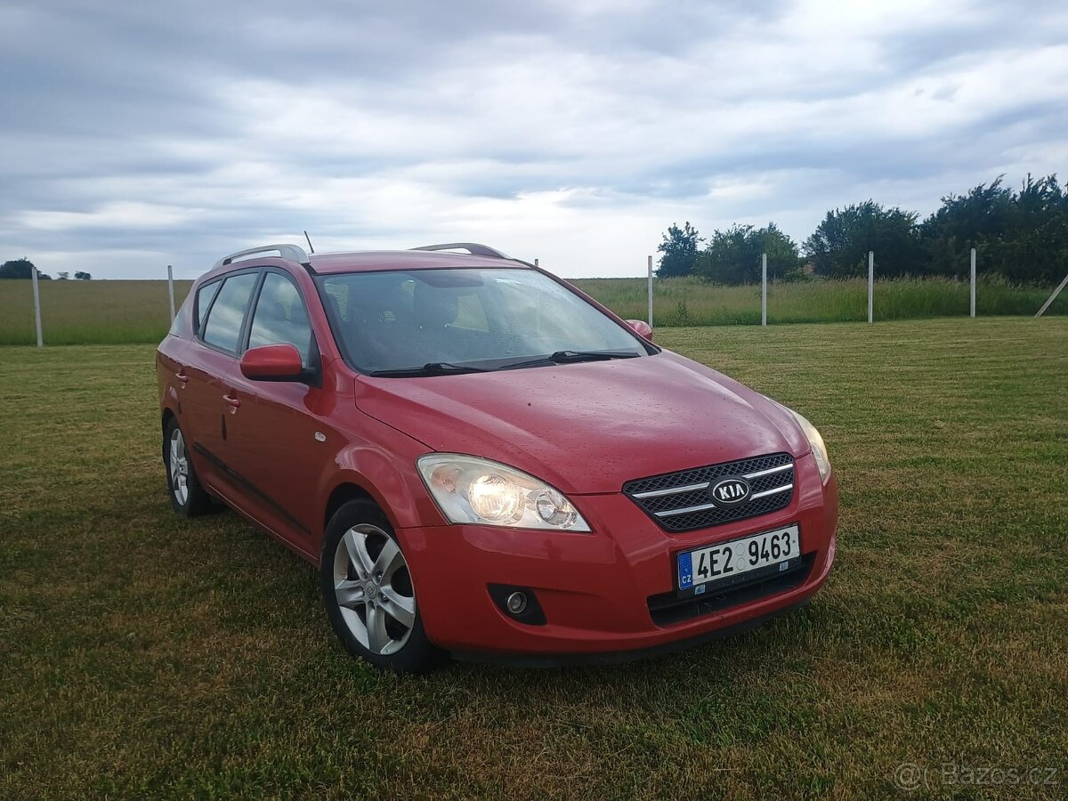 Kia ceed 1.6 benzín 91kw 2011