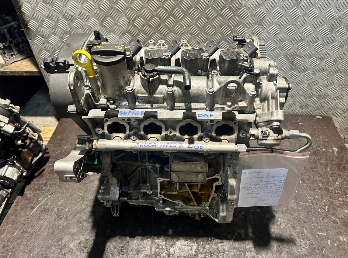 Škoda Superb 1.4eTSI motor DGE