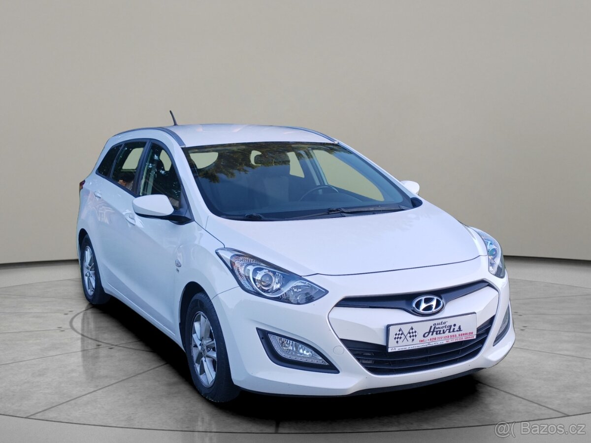 Hyundai i30 1,4 73 kW KOMBI TRIKOLOR