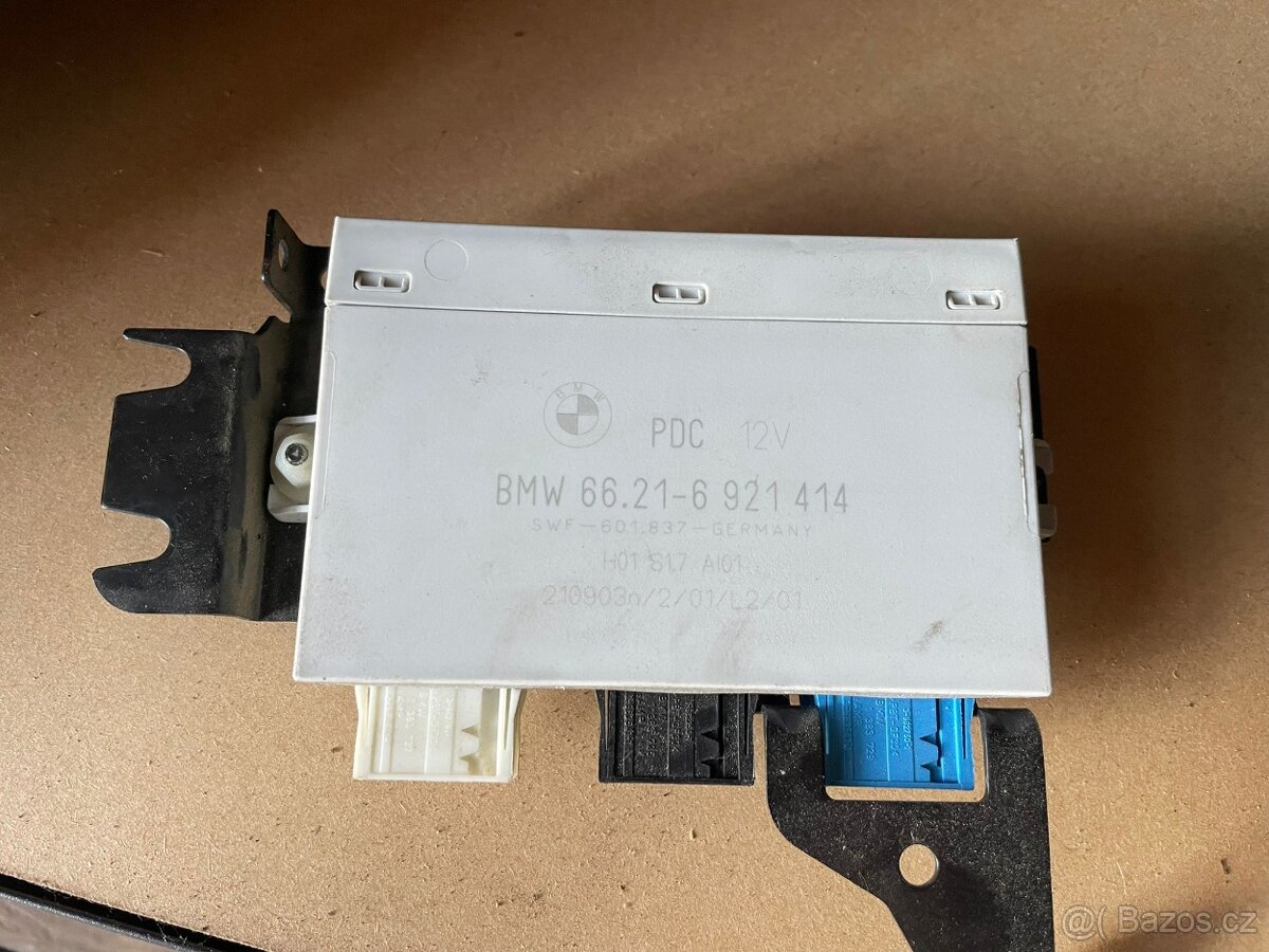 BMW E39 modul senzorů PDC