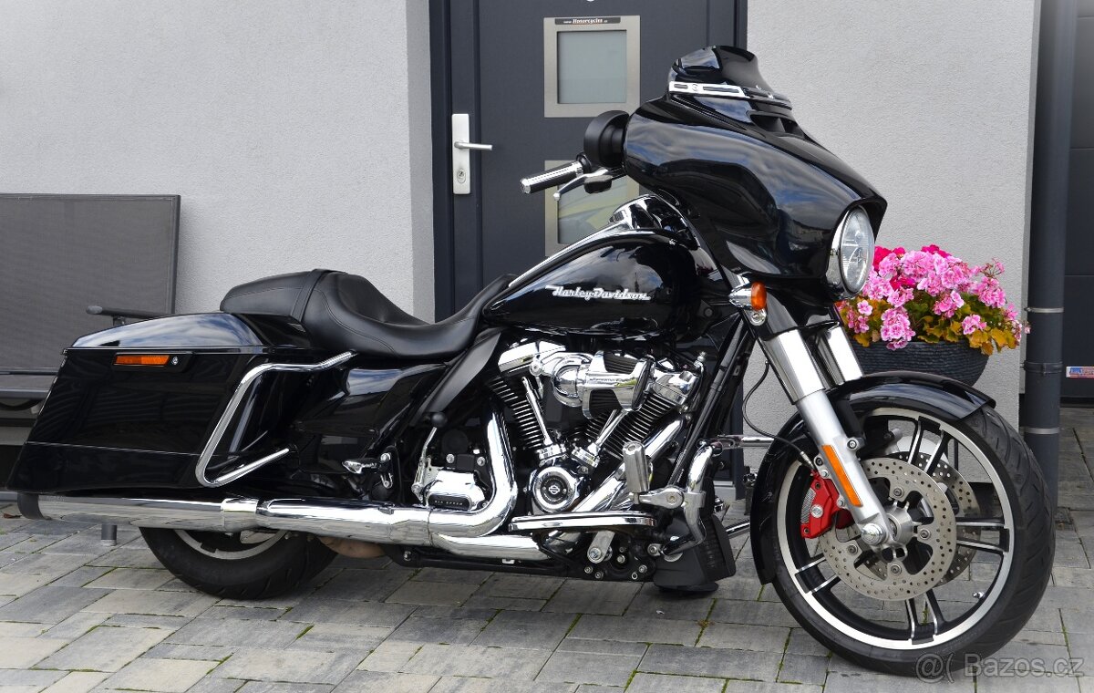 Harley Davidson Street Glide Special 107 - 1.majitel / CZ