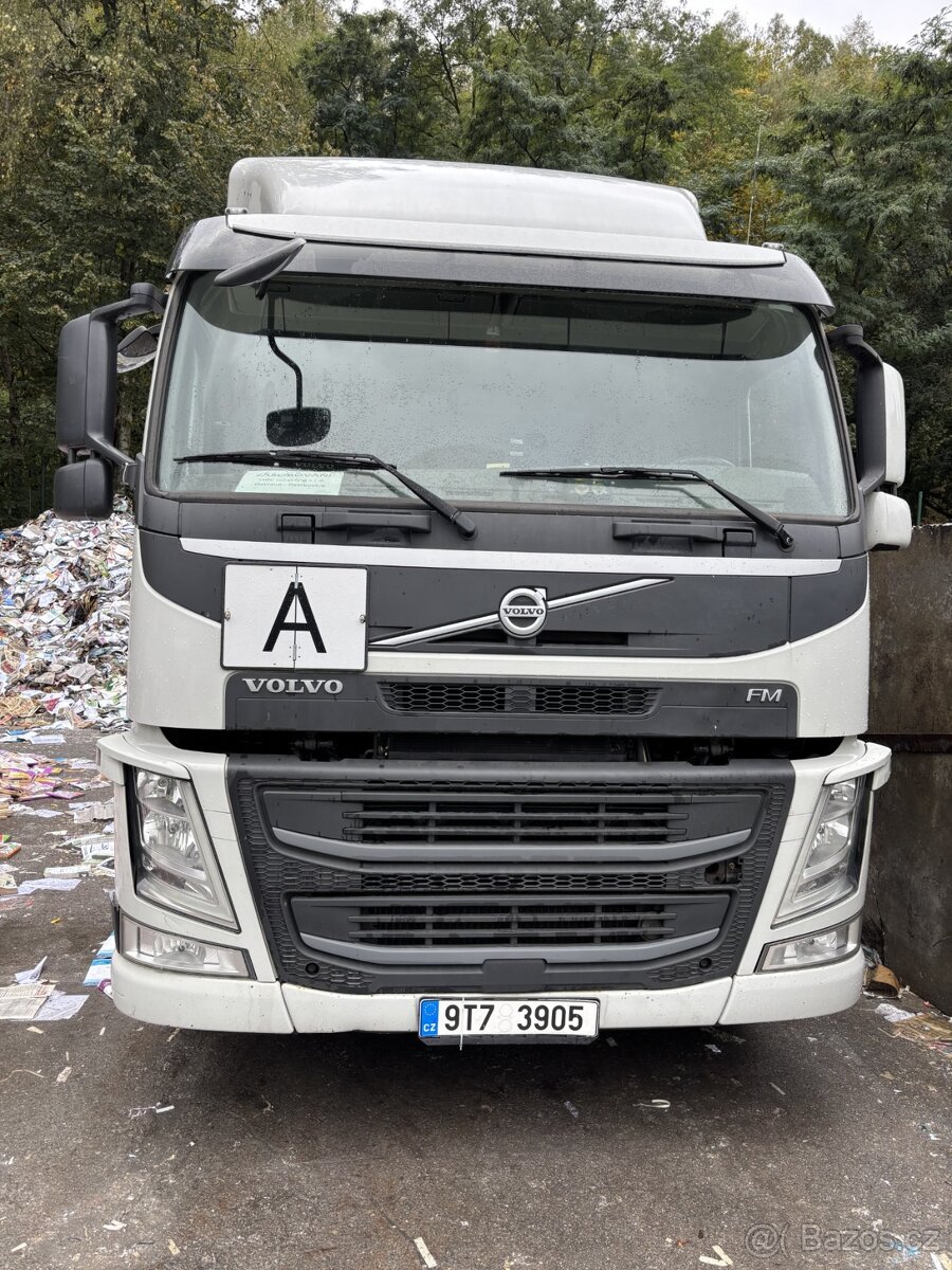VOLVO FM - NOSIČ KONTEJNERŮ