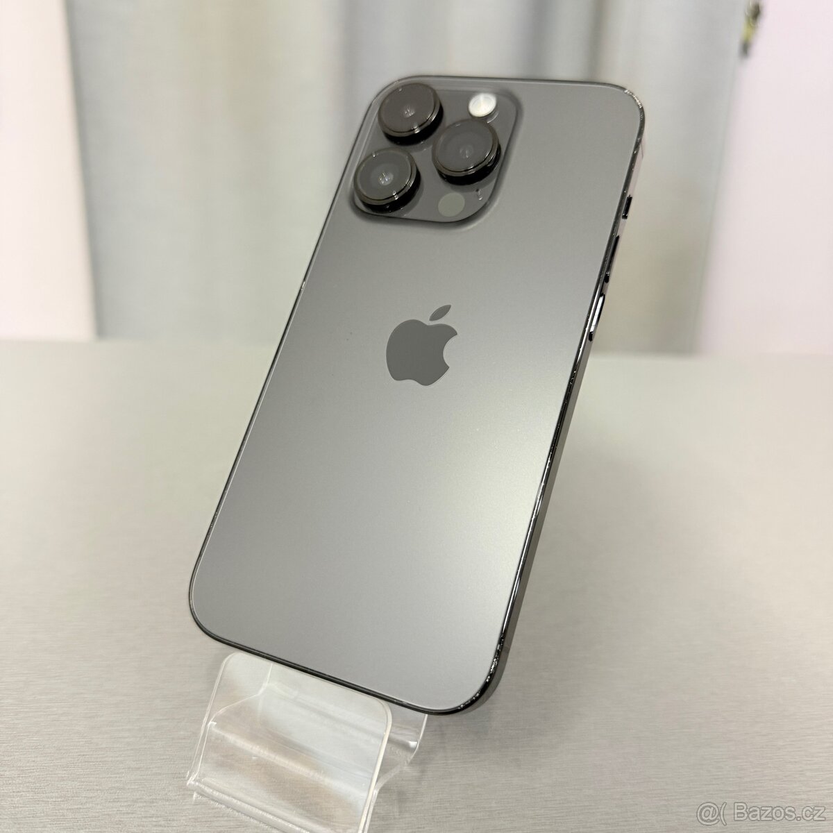 iPhone 14 Pro 128GB black, pěkný stav, rok záruka