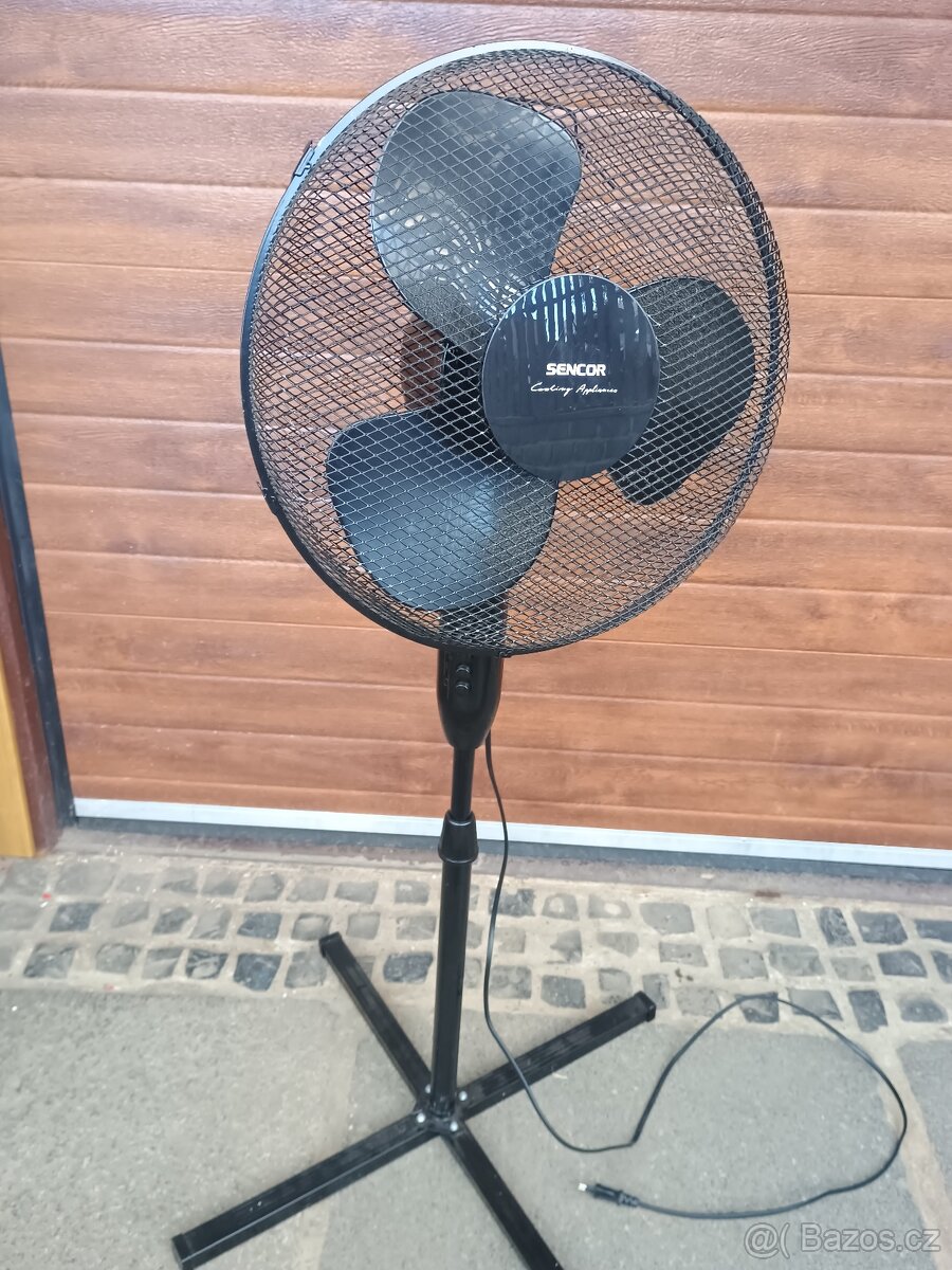 Ventilátor 230V  stojanový
