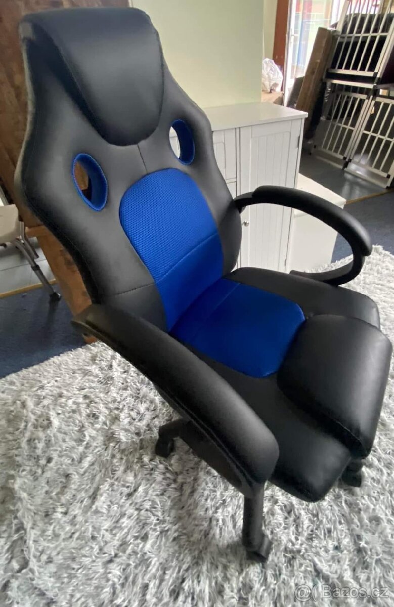 Nové kancelářské křeslo se sportovním sedákem