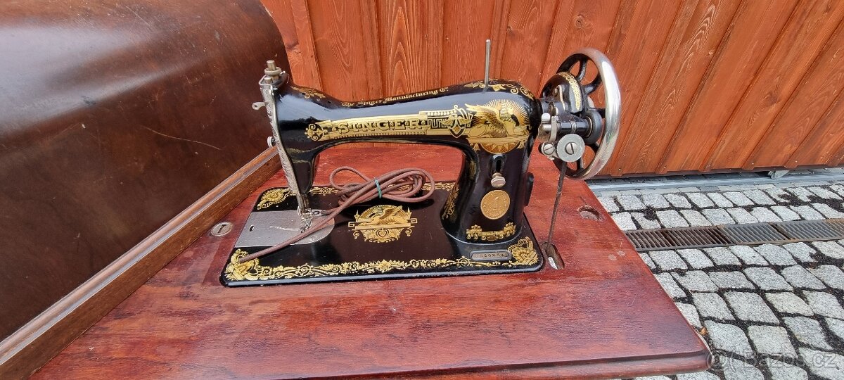 Šicí stroj šlapací Singer