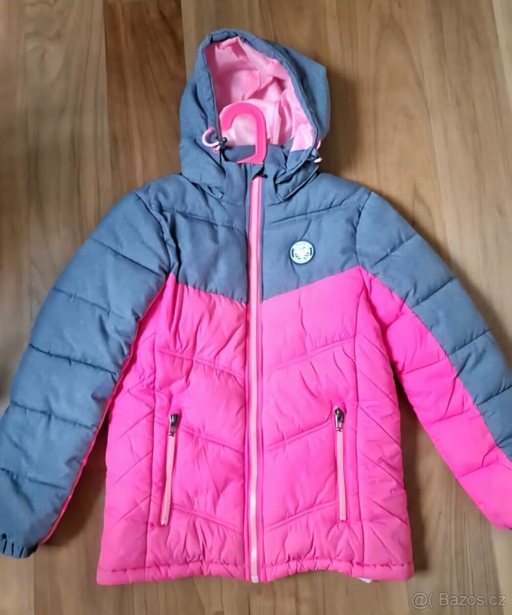 Dívčí zimní bunda 152 /158