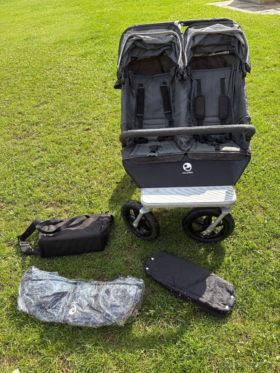 Kočárek pro dvojčata easywalker duo