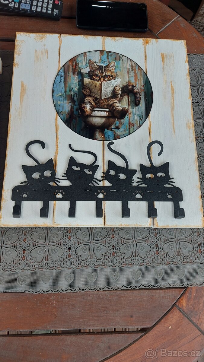 Hand made "kočičí " věšák na klíče Provence