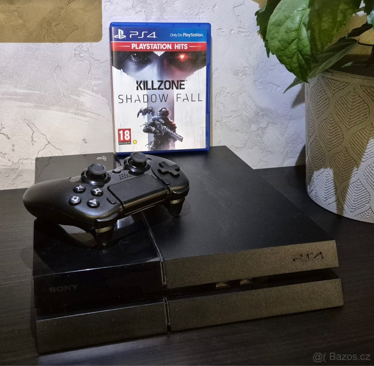 Prodám herní konzoli PlayStation 4 FAT – 1 TB