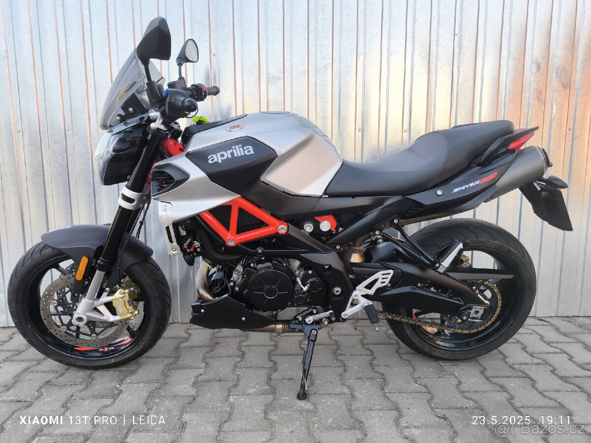 Aprilia Shiver 900