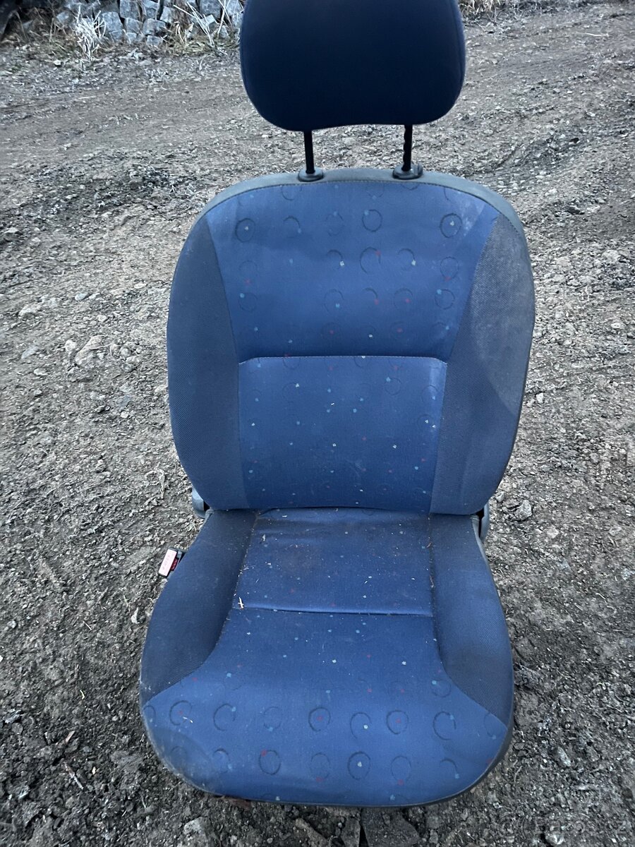 Sedadlo řidiče berlingo partner