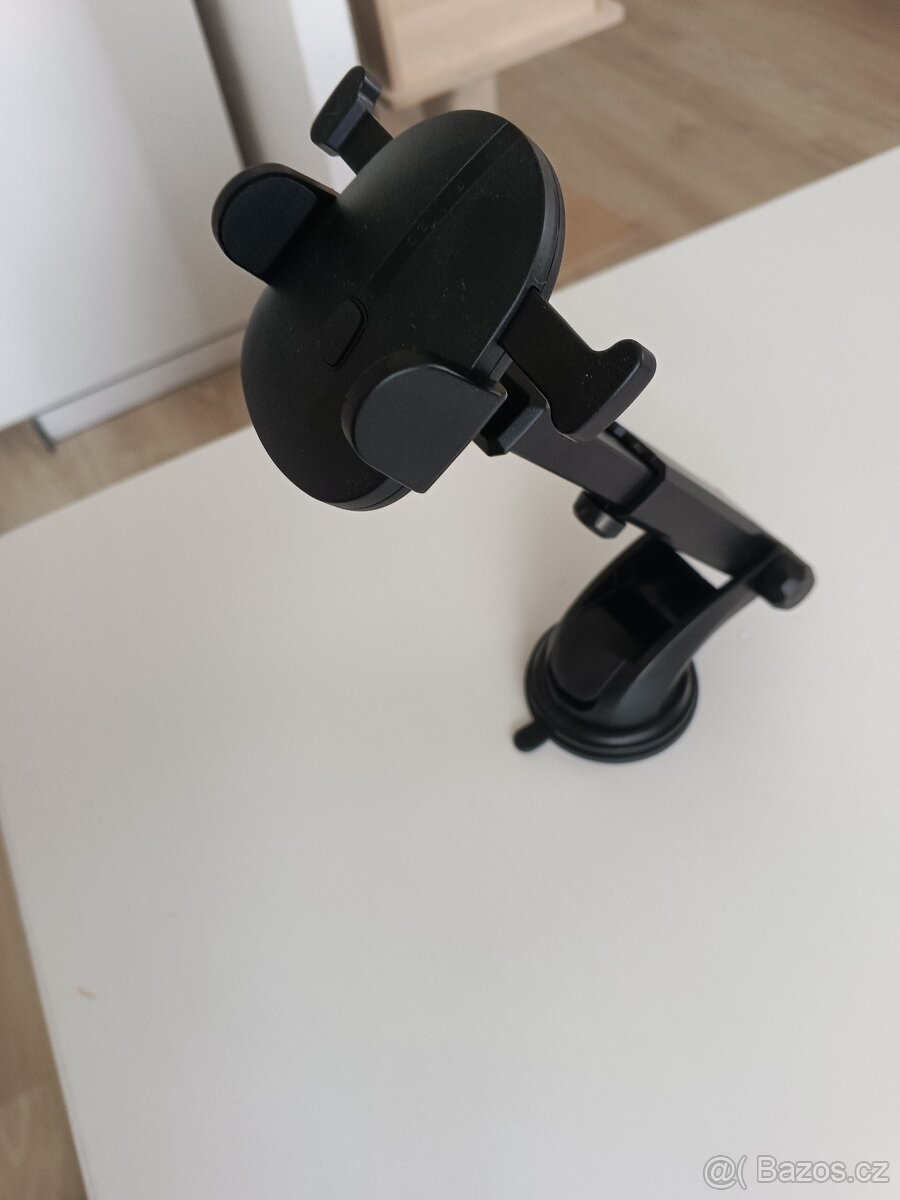 Držák na telefon
