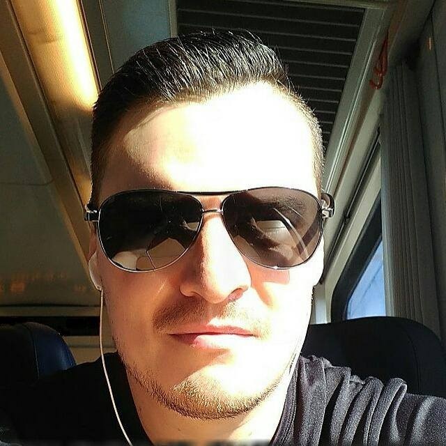 NAJTRPEZLIVEJSÍ LEKTOR, ONLINE KURZ, DOUCOVANI ANGLICTINY,/
