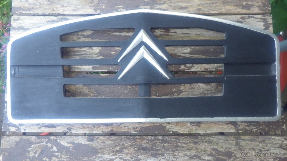 Zimní maska na Citroen 2CV "Kachnu"