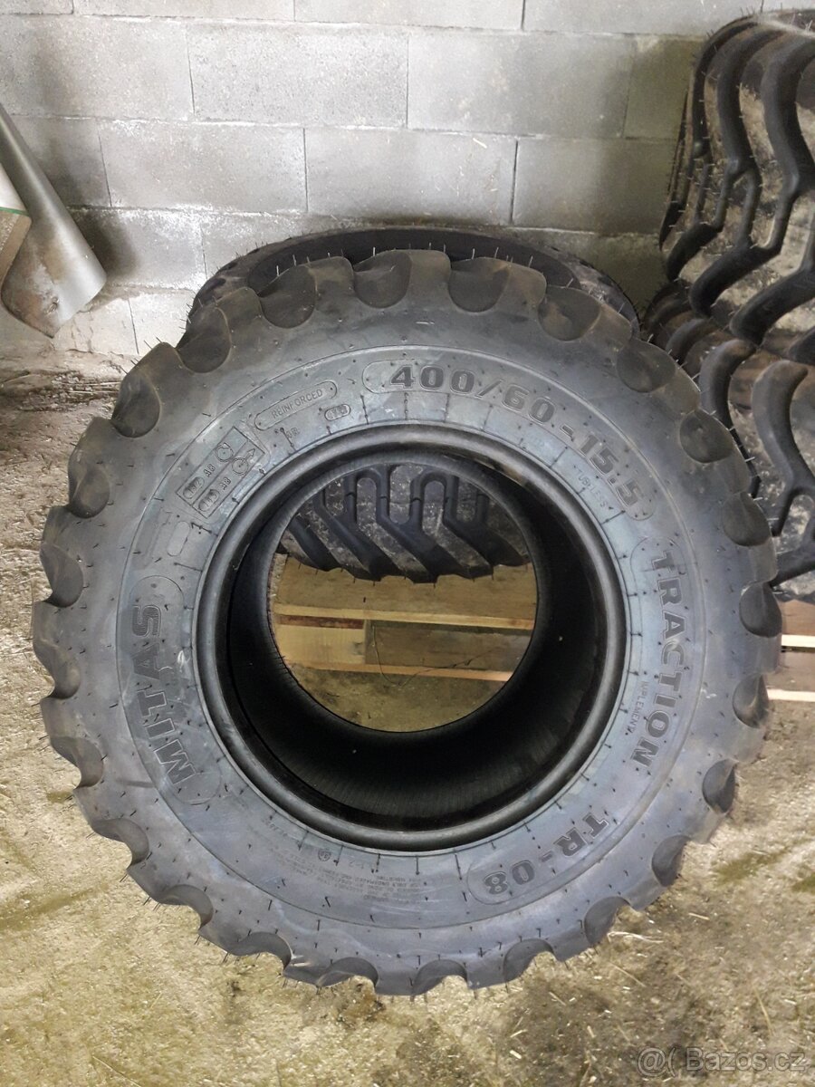 Pneu 400/60-15.5