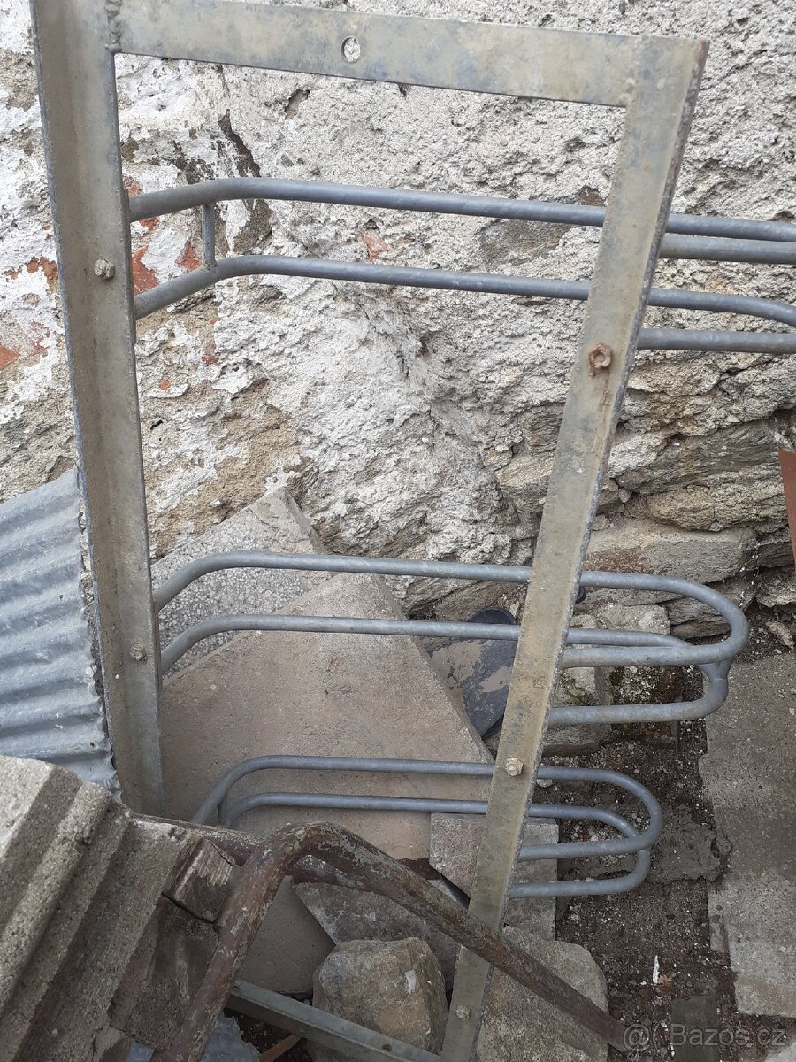 Stojan na kola