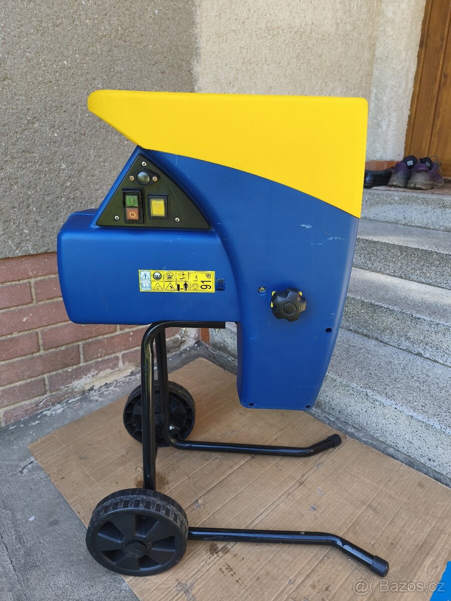 Prodám elektrický Válcový drtič EINHELL ELH 2501.