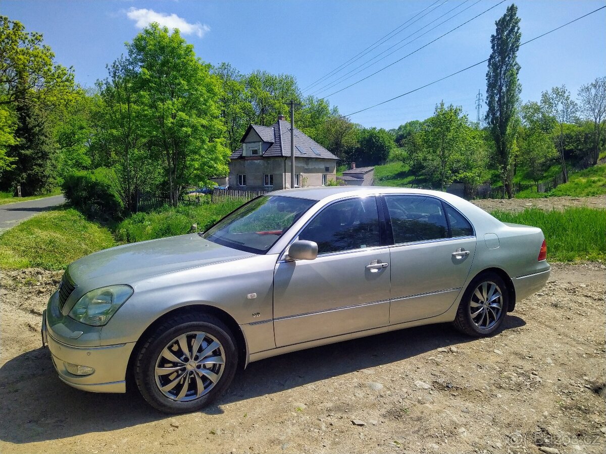 Lexus LS 430 V8 - president