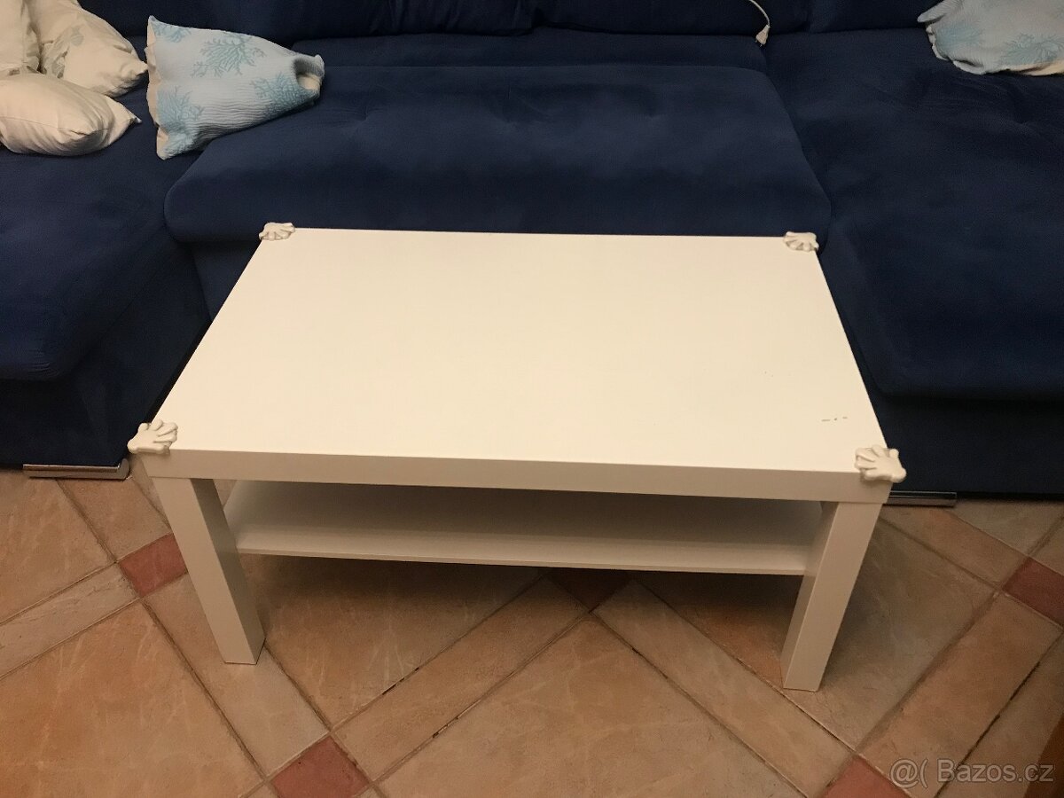 Ikea konferenční stolek