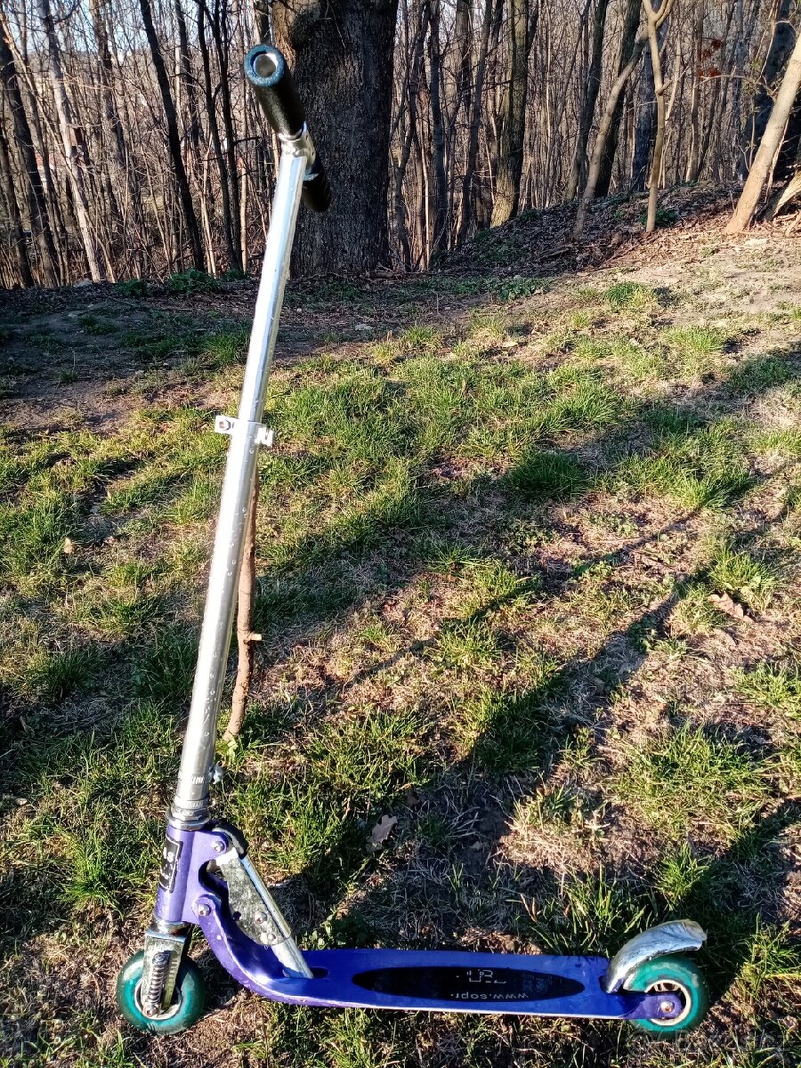 Skládací malá alu koloběžka