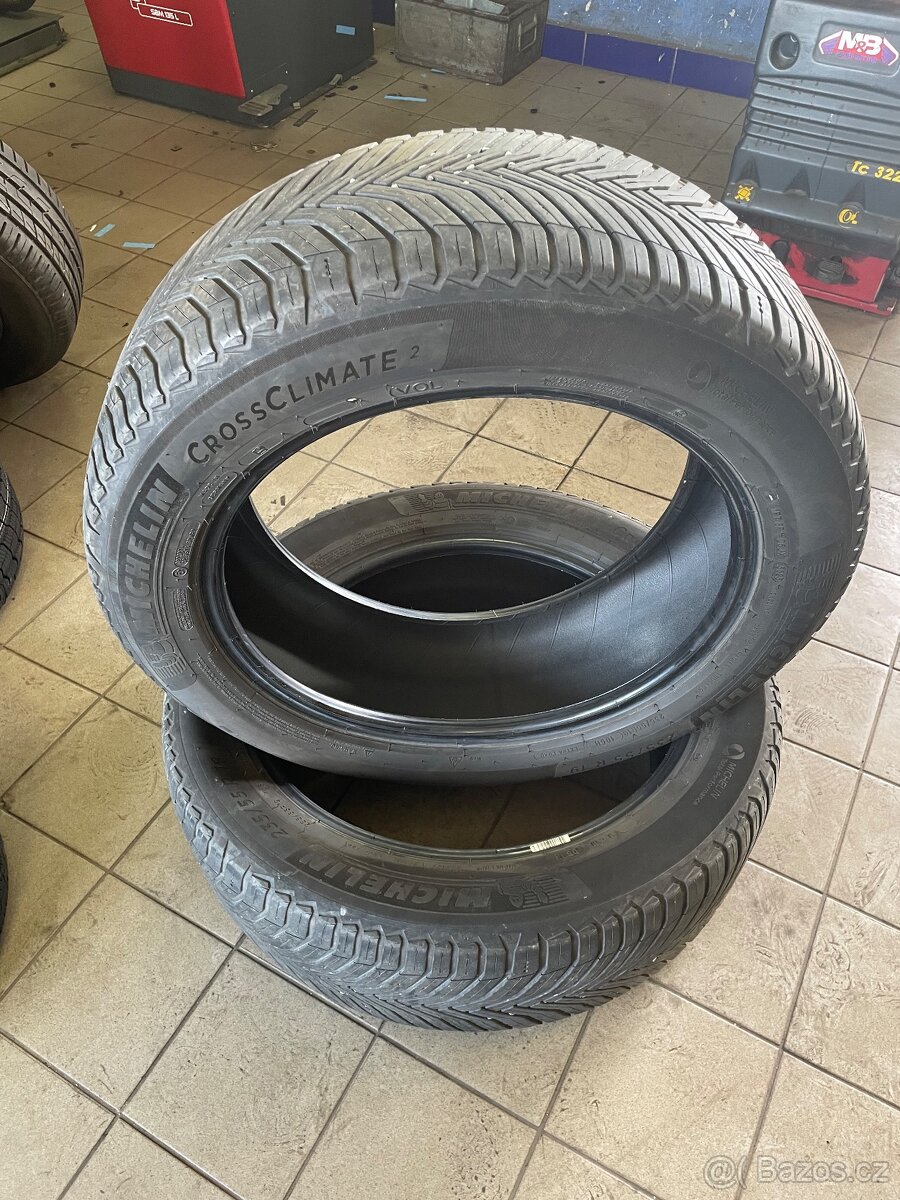 235/55 R19 Michelin CrossClimate 2