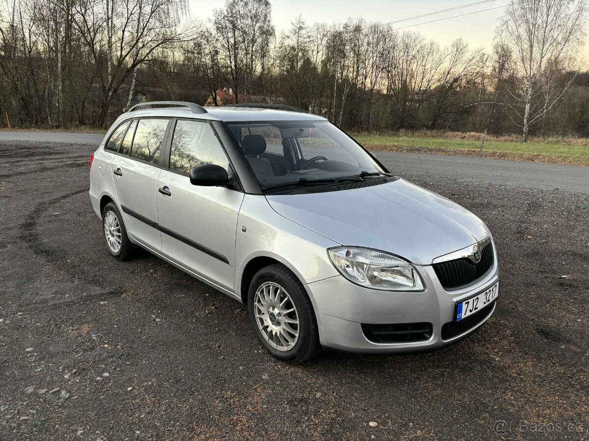 Škoda Fabia II 1.2HTP Nová STK ,TAŽNÉ , BEZ KOROZE