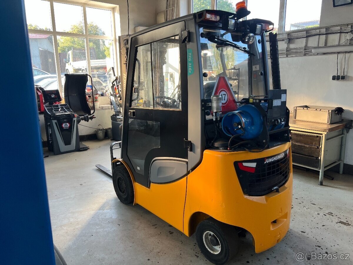 Jungheinrich TFG 316s vysokozdvižný vozík LPG 1,6t Topení