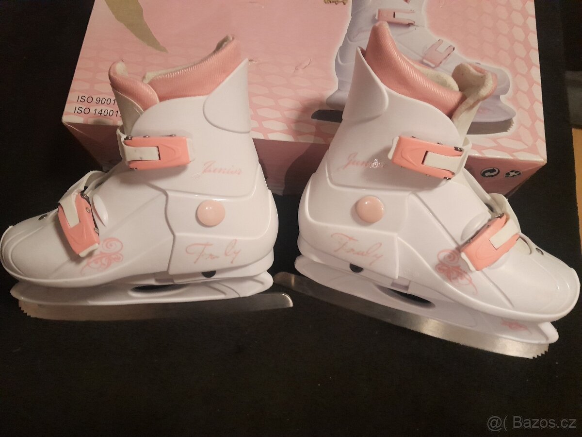 Dívčí nastavitelné lední brusle, vel. M (33 - 36)